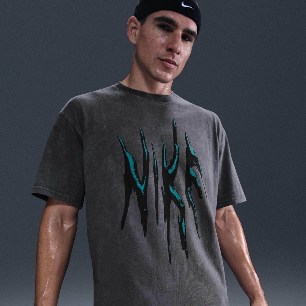 Nike Men's Max90 Basketball Loose Fit T-Shirt Small